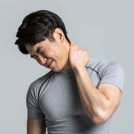 목 통증 주요증상 - 운동 후 지속되는 목의 뻣뻣함